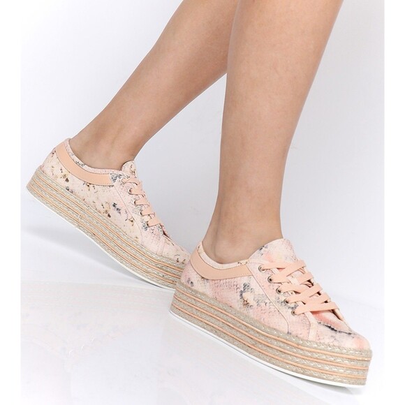 Call It Spring sneakers round Toe Platform light coral  Sneaker SZ 8 -preowned- - Picture 1 of 16